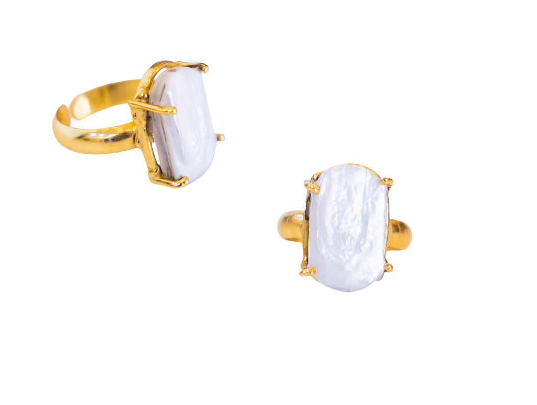 Single Baroque Pearl Large Ring (Claw)