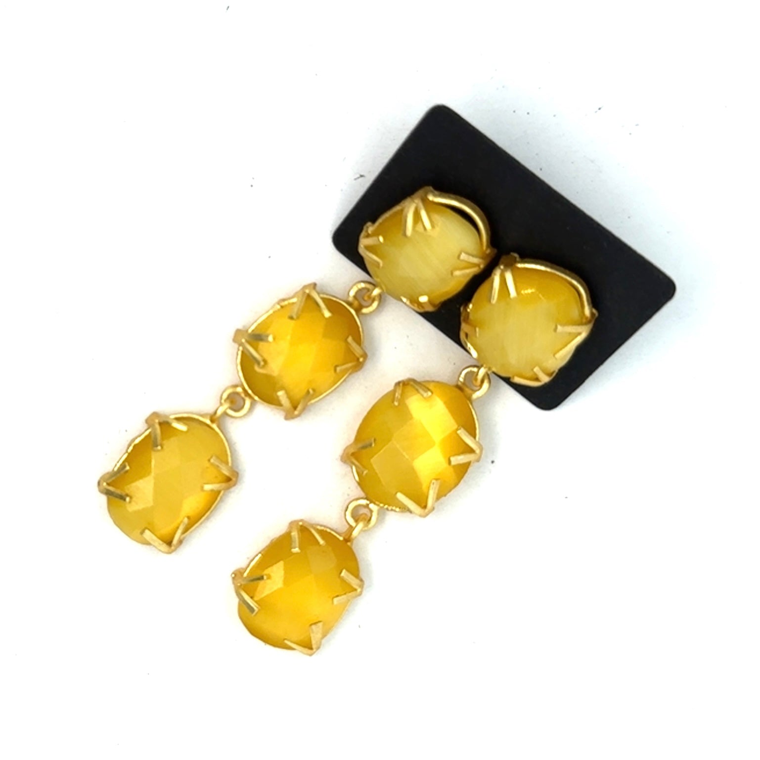 Elegant earrings for women gold silver stud hoop statement jewelry lightweight fashion accessory for daily wear party and wedding
