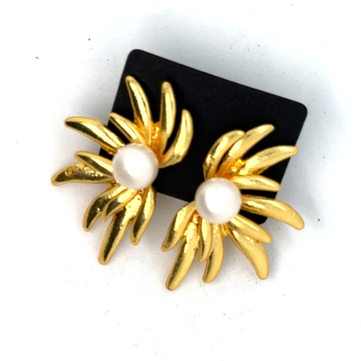 Elegant earrings for women gold silver stud hoop statement jewelry lightweight fashion accessory for daily wear party and wedding