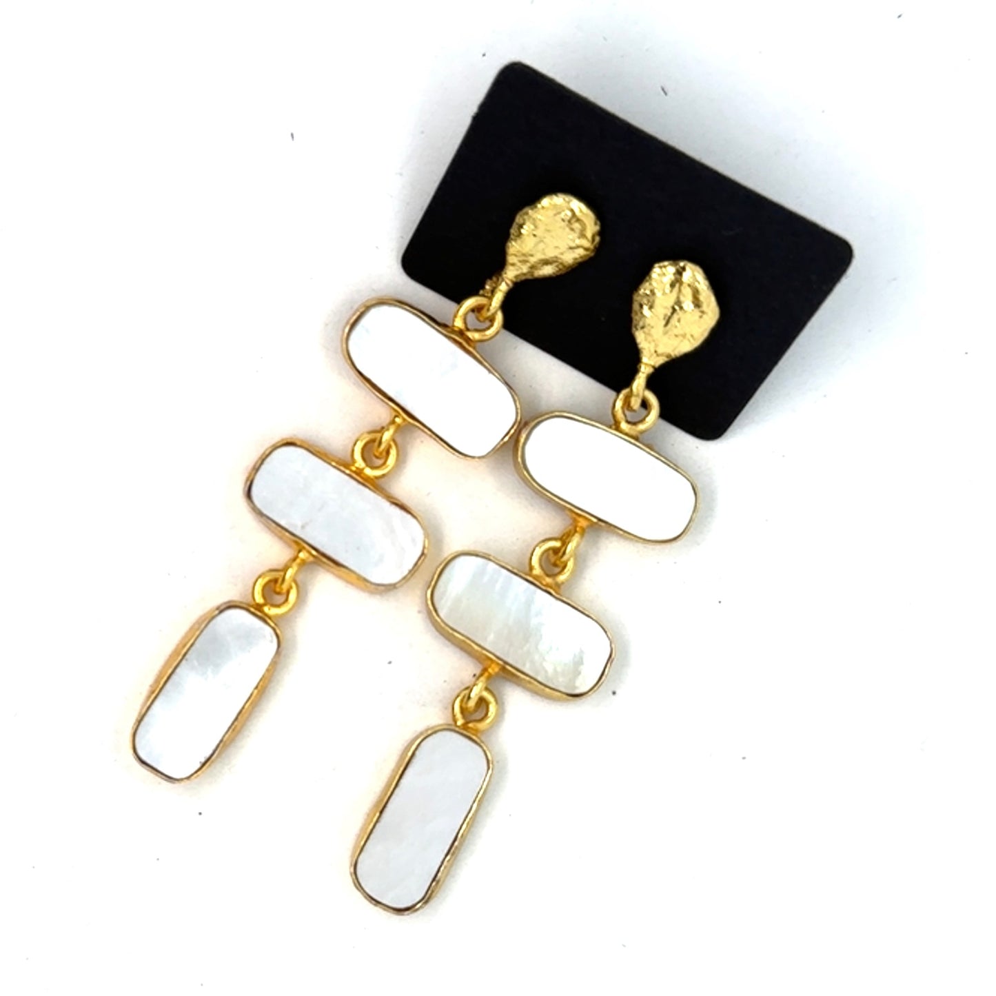Elegant earrings for women gold silver stud hoop statement jewelry lightweight fashion accessory for daily wear party and wedding
