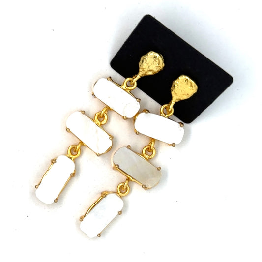 Elegant earrings for women gold silver stud hoop statement jewelry lightweight fashion accessory for daily wear party and wedding