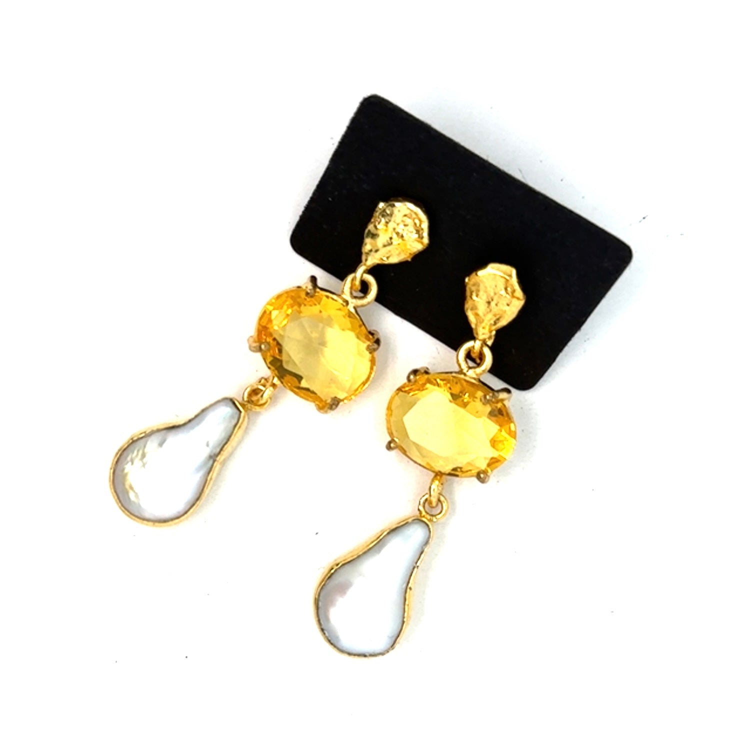 Elegant earrings for women gold silver stud hoop statement jewelry lightweight fashion accessory for daily wear party and wedding