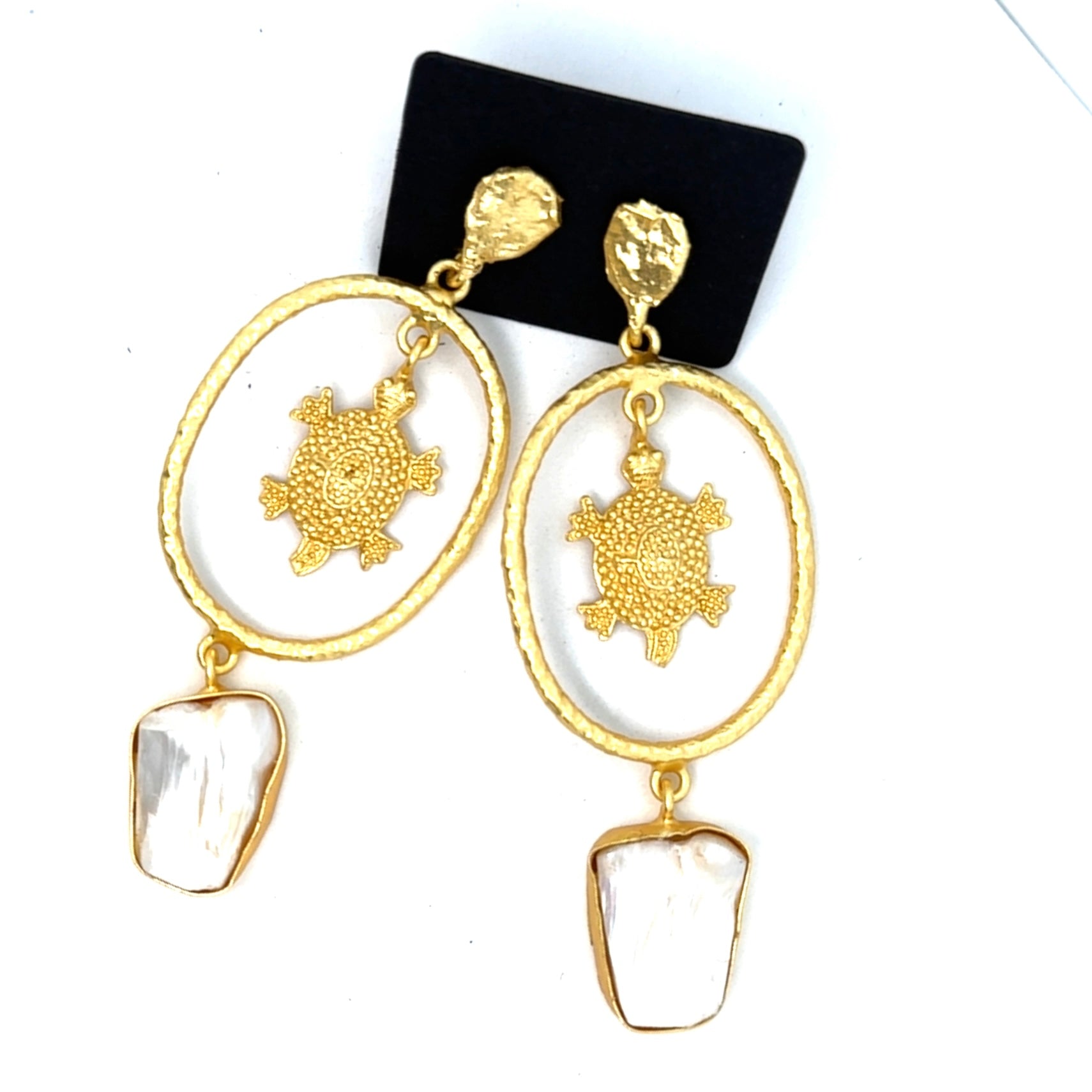 Elegant earrings for women gold silver stud hoop statement jewelry lightweight fashion accessory for daily wear party and wedding